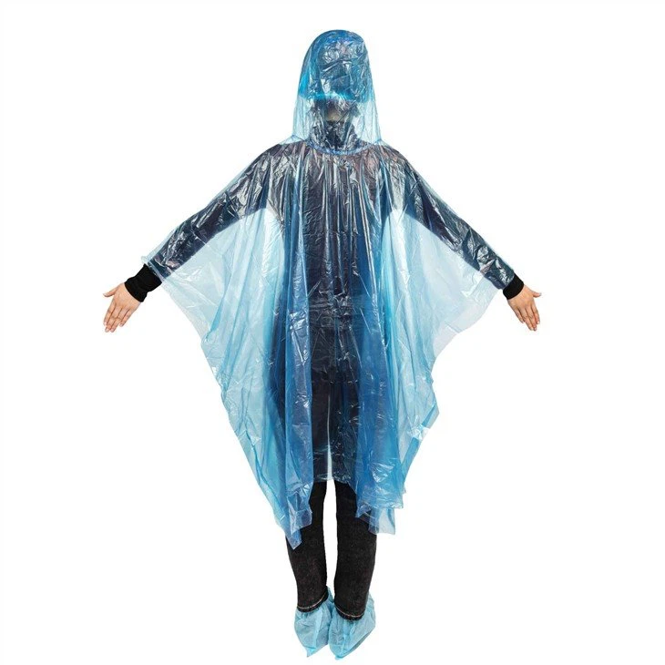 Disposable rain poncho (3)